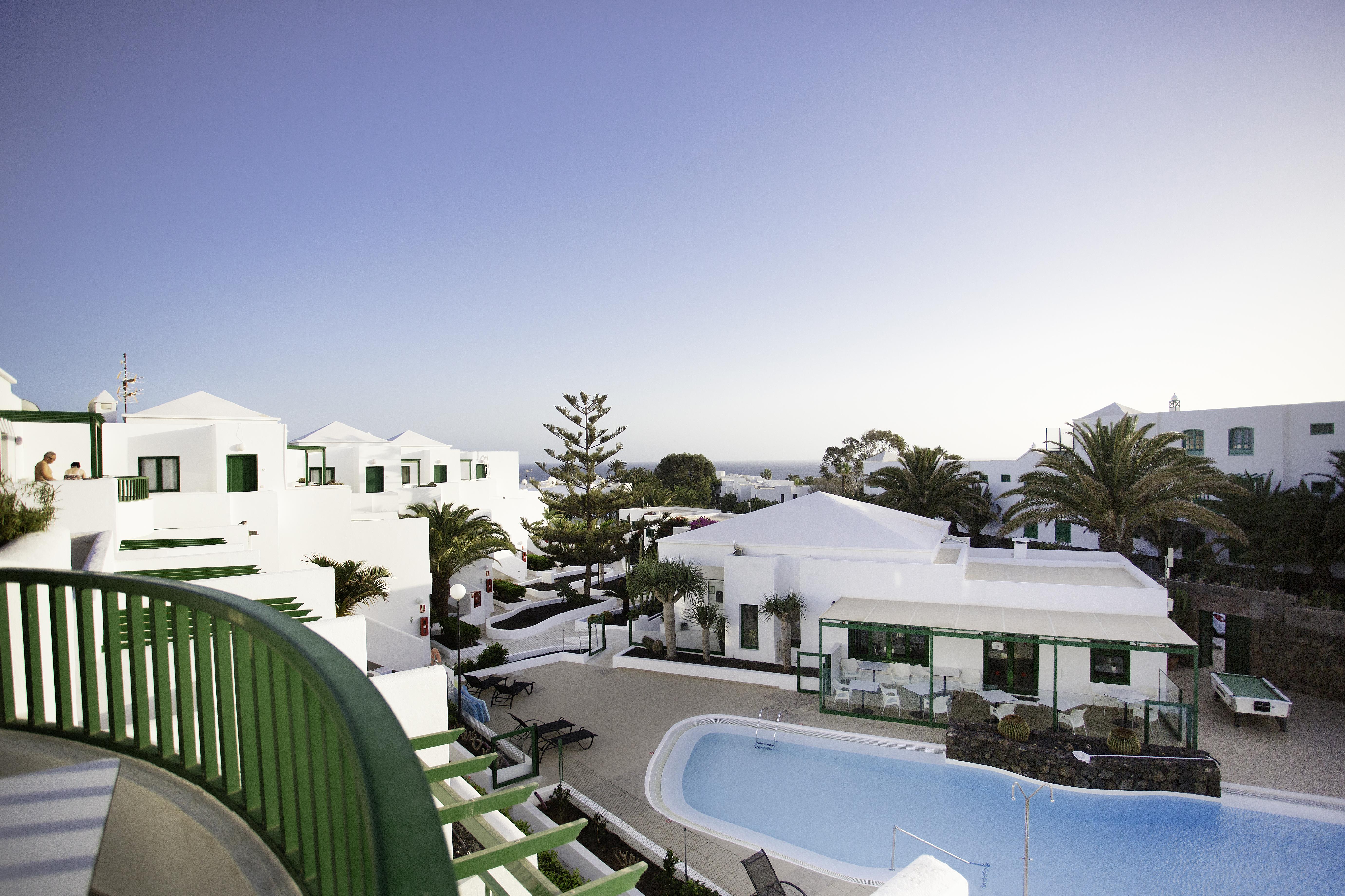Apartamentos El Guarapo Costa Teguise Bagian luar foto