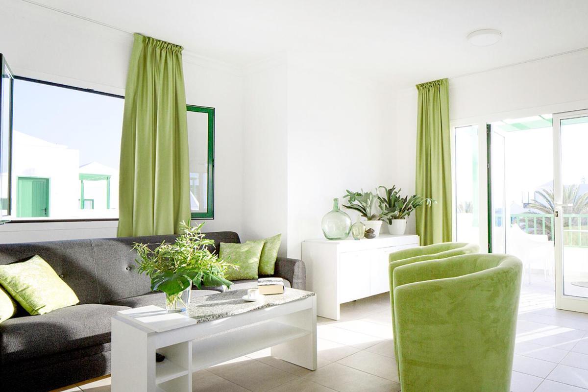 Apartamentos El Guarapo Costa Teguise Bagian luar foto