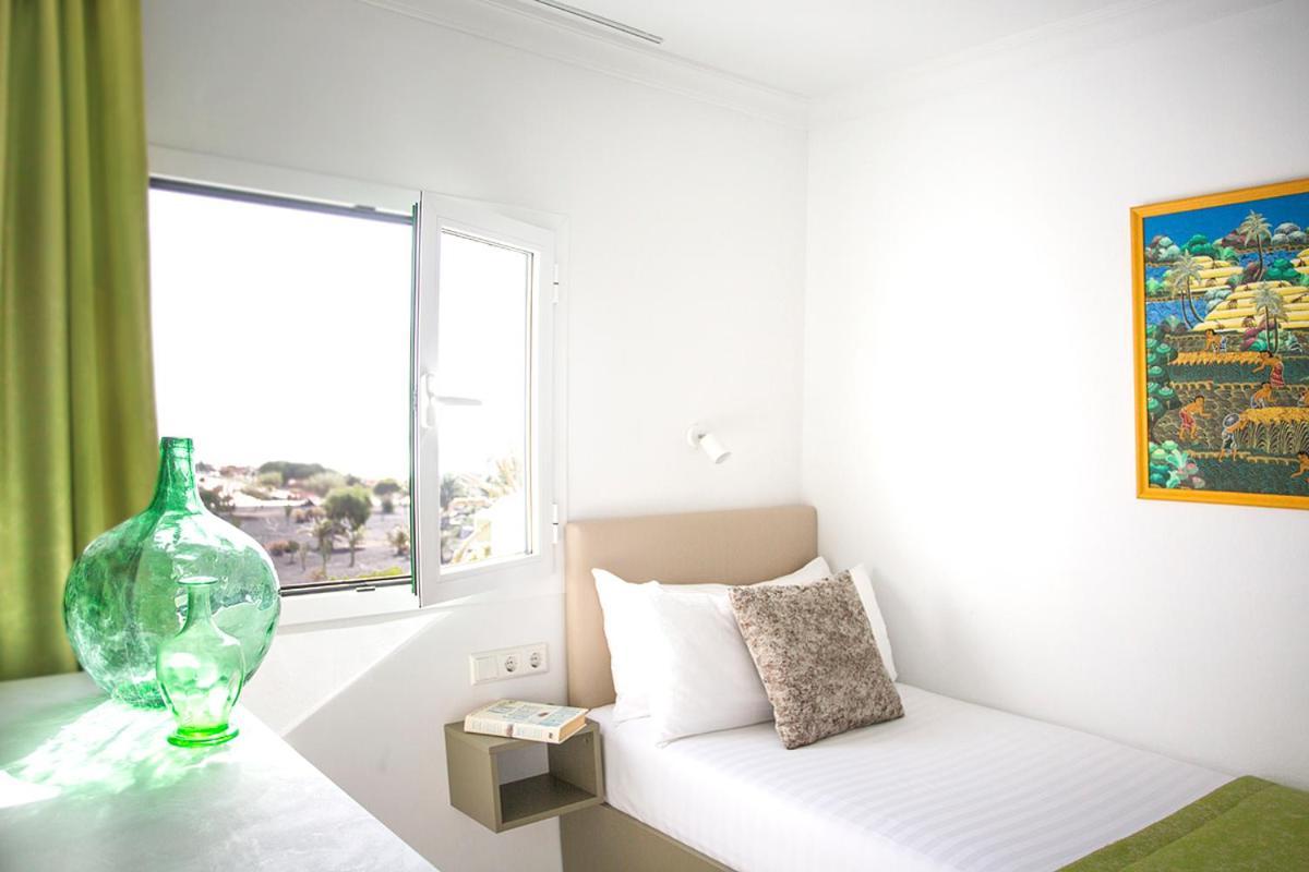 Apartamentos El Guarapo Costa Teguise Bagian luar foto