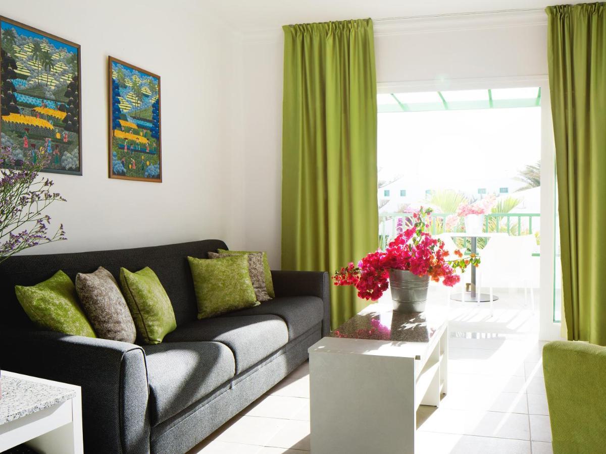 Apartamentos El Guarapo Costa Teguise Bagian luar foto