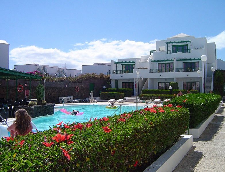 Apartamentos El Guarapo Costa Teguise Bagian luar foto