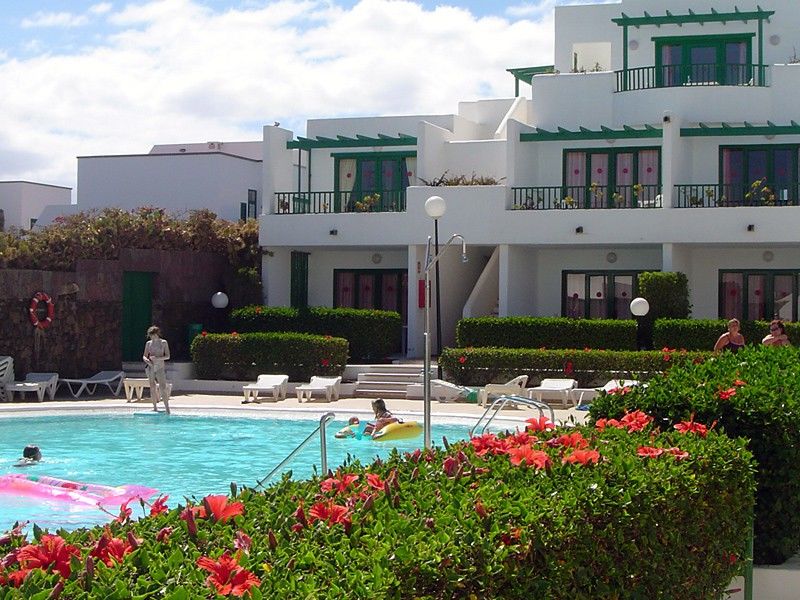 Apartamentos El Guarapo Costa Teguise Bagian luar foto