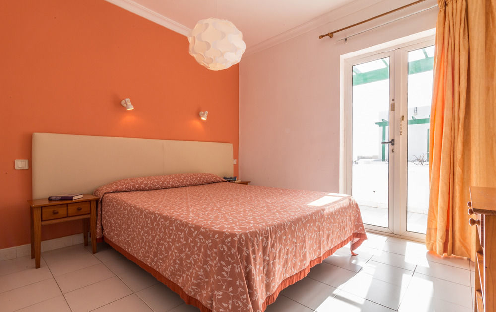 Apartamentos El Guarapo Costa Teguise Bagian luar foto